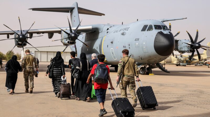 Turkish evacuation plane shot at as latest cease-fire flounders in Sudan