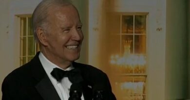 Joe Biden jokes at the 2023 White House Correspondents Dinner.