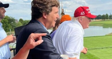 Trump Goes Silent And Says Nothing To Defend Tucker Carlson After Fox News Firing