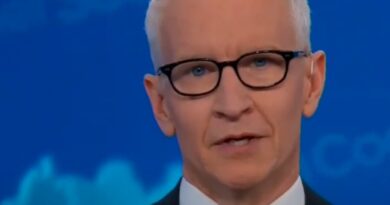 Anderson Cooper tries to defend CNN's Trump town hall