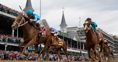 Mage (8), with Javier Castellano aboard, wins the Kentucky Derby at Churchill Downs