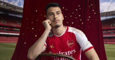 Gabriel Martinelli in the new Arsenal shirt