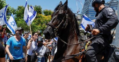 Israeli protests return as Netanyahu restarts judicial overhaul