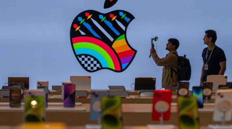 Apple warns Indian opposition and journalists of state-backed hacking