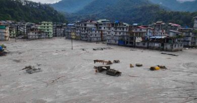 Flooding in Indian Himalayas kills 50, leaves tourists stranded