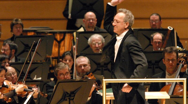 Yuri Temirkanov, world-renowned conductor, dies at 84