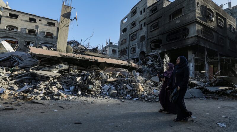 These are the dangers civilians in north Gaza are facing