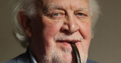 Joss Ackland, stalwart of British stage and screen, dies at 95