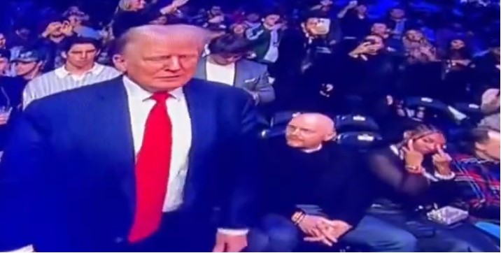 Trump gets flipped off at UFC 295