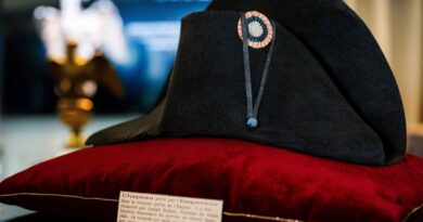 Napoleon’s hats were a fashion statement. One has sold for $2.1 million.