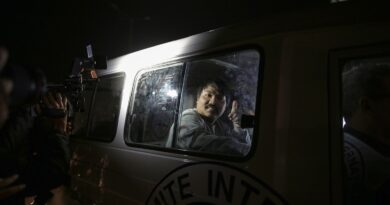 After weeks of prayer, a Thai mother sees her son freed by Hamas