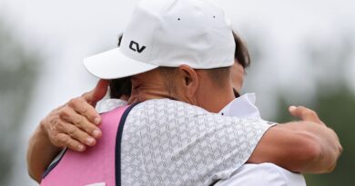 Camilo Villegas claims first PGA Tour win since 2014 with two-shot victory at Bermuda Championship