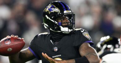 NFL Week 11 stats: Lamar Jackson among quarterback rushing royalty while Brock Purdy goes perfect