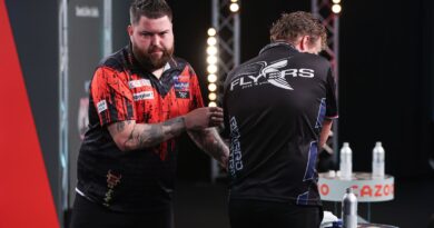 Michael Smith exits Players Championship in first round after shock defeat to Richard Veenstra