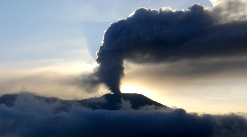 23 hikers presumed dead after Indonesian volcano erupts