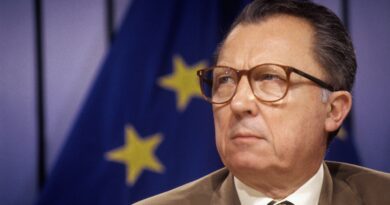 Jacques Delors, key architect of the European Union, dies at 98