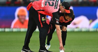 Big Bash League: Melbourne Renegades versus Perth Scorchers abandoned due to pitch safety concerns