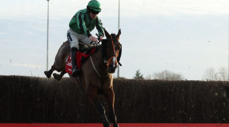 Hewick jumps under Gavin Sheehan in the King George