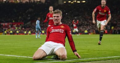 Rasmus Hojlund: Erik ten Hag praises Man Utd striker's 'big personality' after winner against Aston Villa