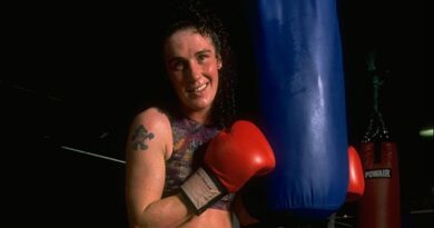 Jane Couch calls for women to box three-minute rounds and reflects on being inducted into the Hall of Fame