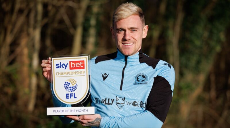 Blackburn Rovers' Sammie Szmodics and Leeds United's Daniel Farke win Sky Bet Championship November awards