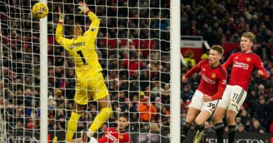 Scott McTominay scores his and Manchester United's second goal of the game