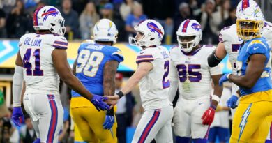 Buffalo Bills 24-22 Los Angeles Chargers: Bills boost play-off hopes as Tyler Bass field goal earns late win