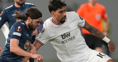 West Ham's Lucas Paqueta, centre, challenges for the ball