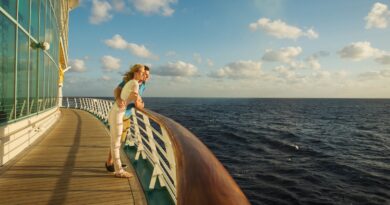 Is it better to book a cruise through a travel agent? We say yes - The Points Guy