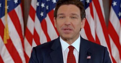 Ron DeSantis quits the presidential race.