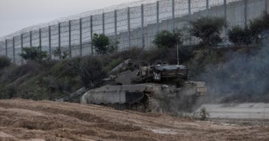 As some Israeli troops leave Gaza, a long-term strategy remains elusive