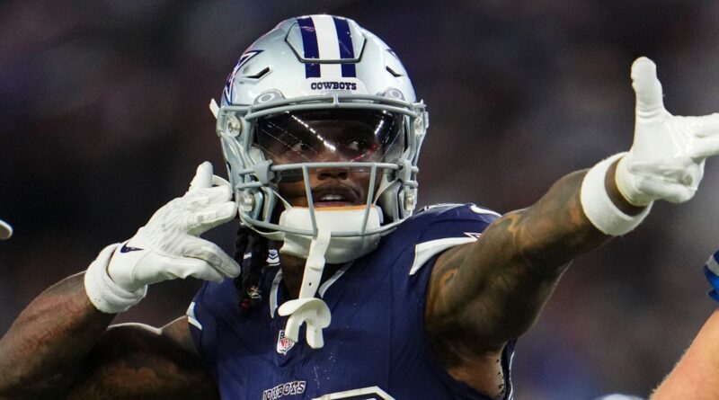 NFL Week 17 stats: CeeDee Lamb and Tyreek Hill set new franchise record marks for Cowboys and Dolphins