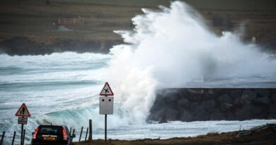 Storm Ingunn, one of Norway’s strongest in decades, swept up record winds