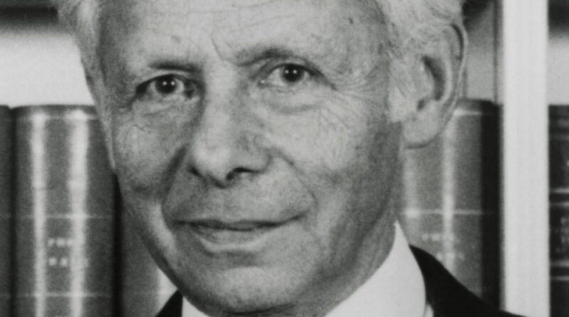 Anthony Epstein, pathologist behind Epstein-Barr virus find, dies at 102