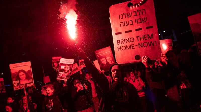 Growing protests call on Netanyahu to bring Hamas hostages home