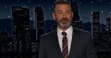 Jimmy Kimmel talks about Tucker Carlson in Russia.