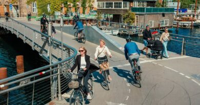 Copenhagen Denmark_people biking through Copenhagen_CopenPay_Visit Copenhagen