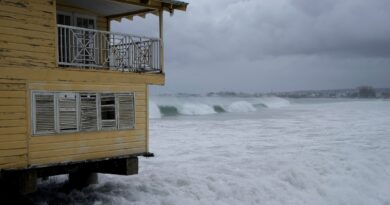 Hurricane Beryl closing in on islands in Caribbean