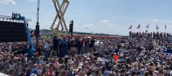 Harris And Walz Draw A Gigantic Crowd In Wisconsin